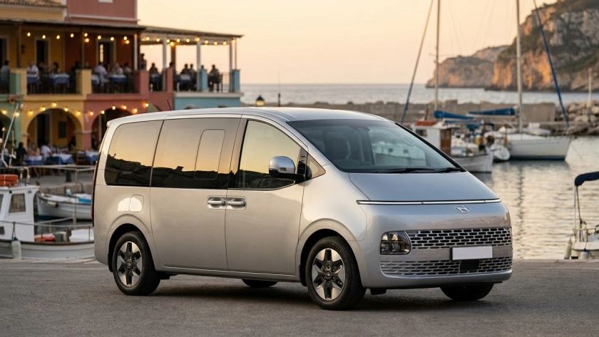 Hyundai Staria 1.6 hev Wagon 2wd auto