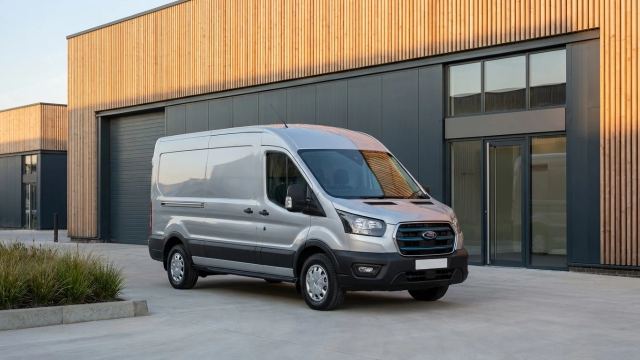 FORD e Transit 350 L2H2 68kWh 184cv trend