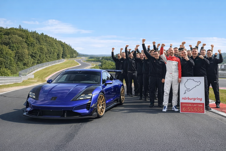 La Porsche Taycan Turbo GT riconquista il Nürburgring con il Manthey Kit