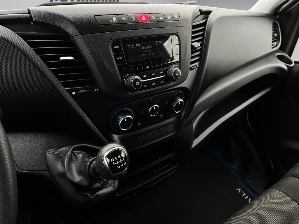Iveco Daily 35S14 3.0 FURGONATO BOX 2023 — foto 11