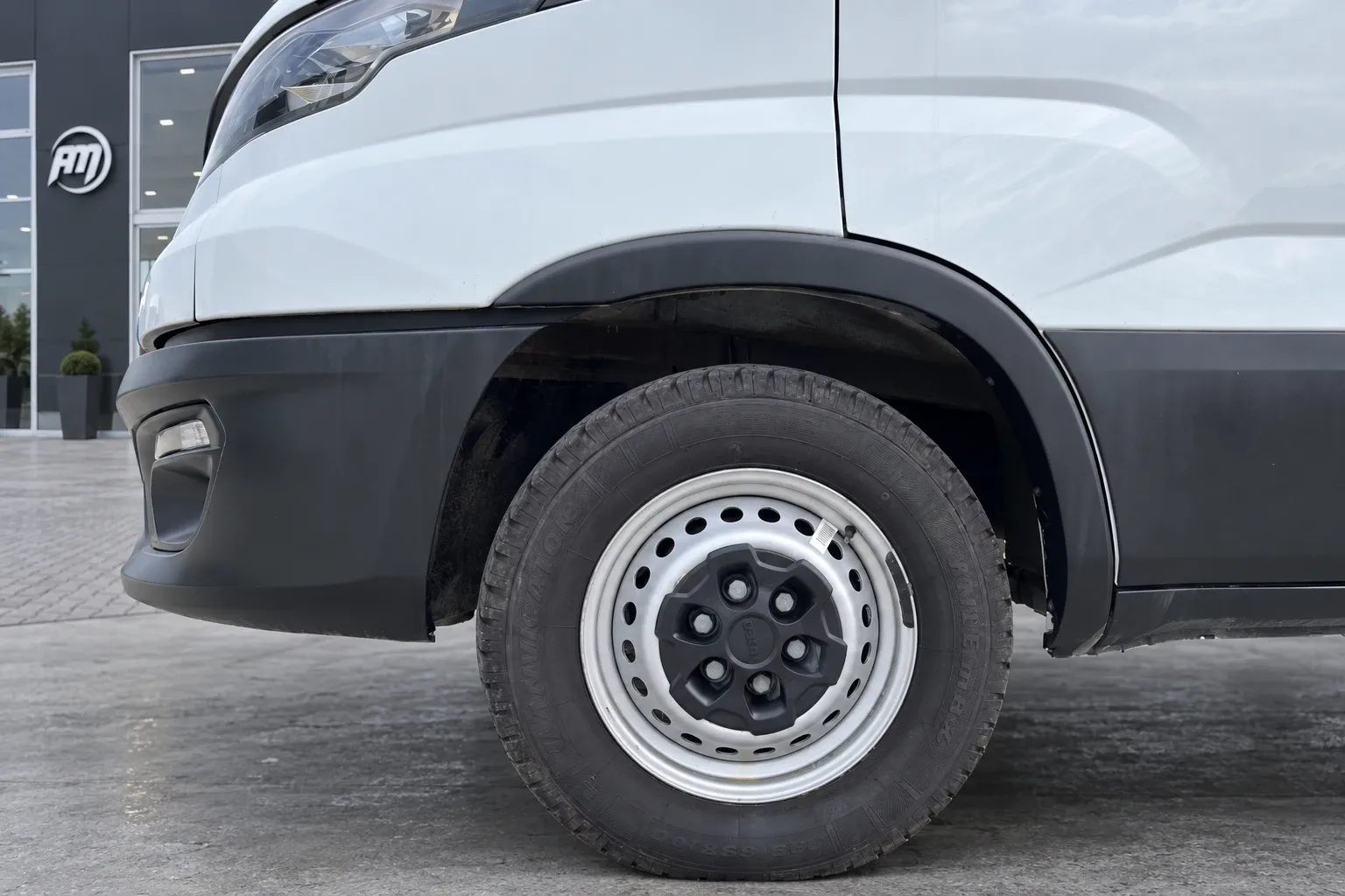 Iveco Daily 35S14 3.0 FURGONATO BOX 2023 — foto 7