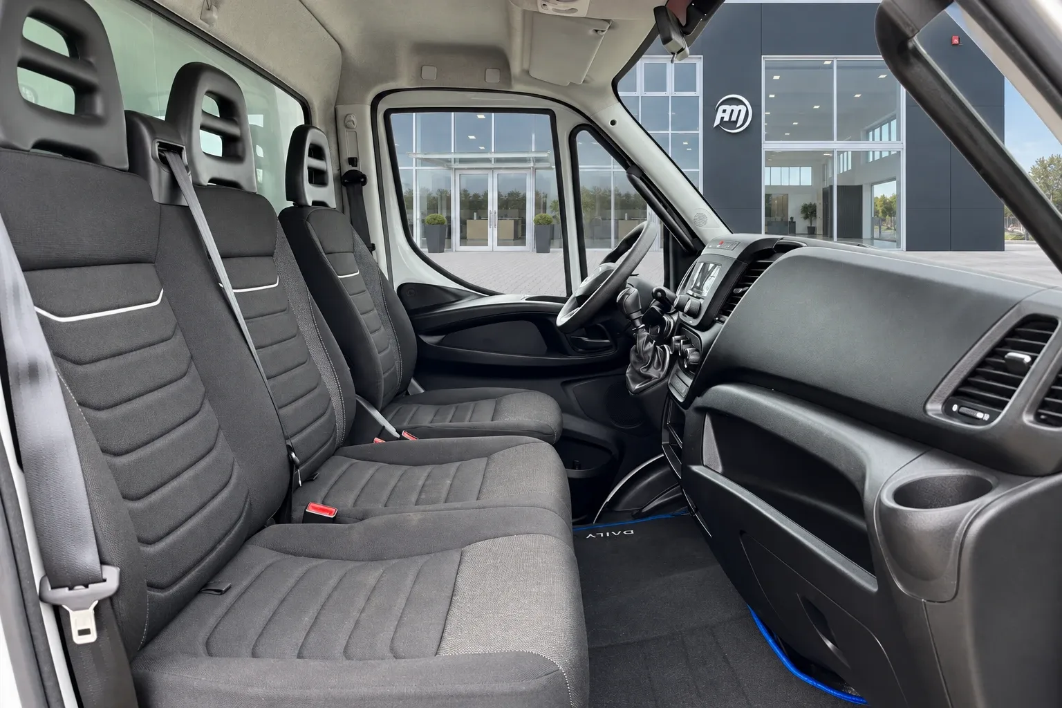 Iveco Daily 35S14 3.0 FURGONATO BOX 2023 — foto 13