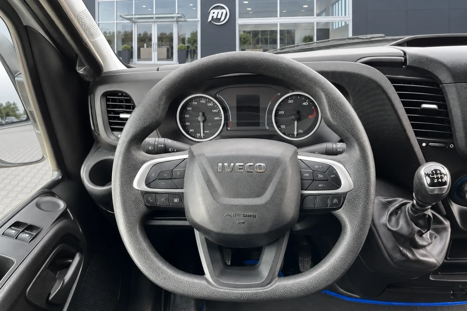 Iveco Daily 35S14 3.0 FURGONATO BOX 2023 — foto 9