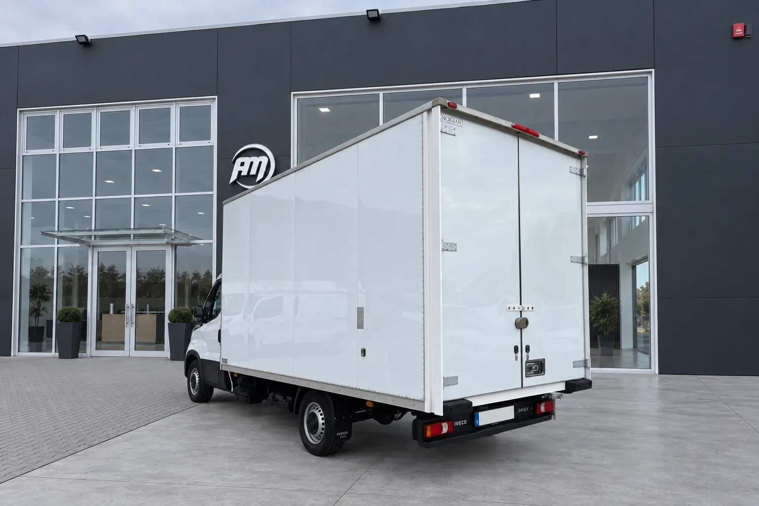 Iveco Daily 35S14 3.0 FURGONATO BOX 2023 — foto 6