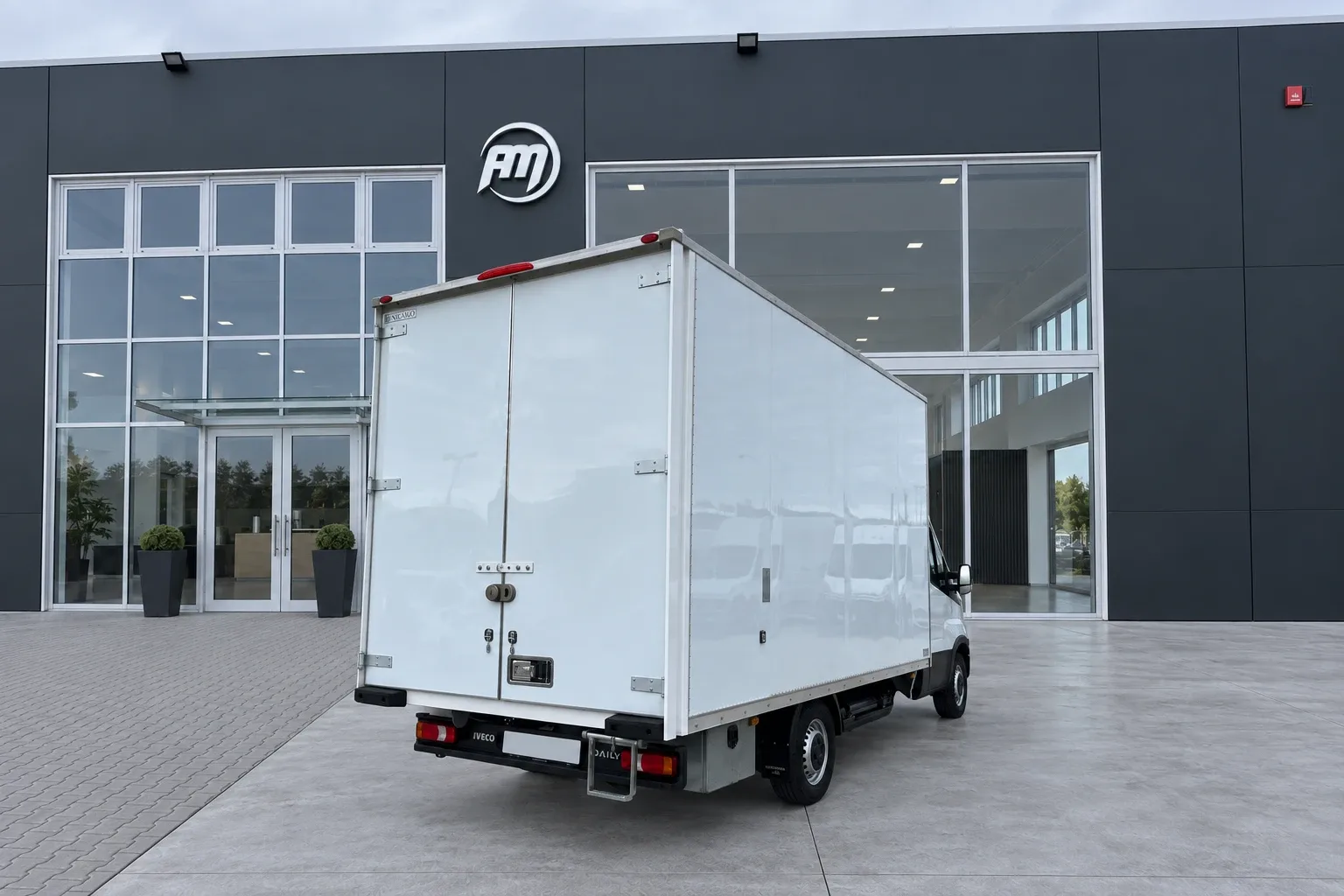 Iveco Daily 35S14 3.0 FURGONATO BOX 2023 — foto 4