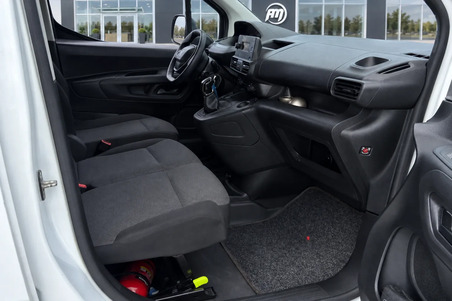 Peugeot Partner 1.5 diesel 3 posti allestito 2021 — foto 9