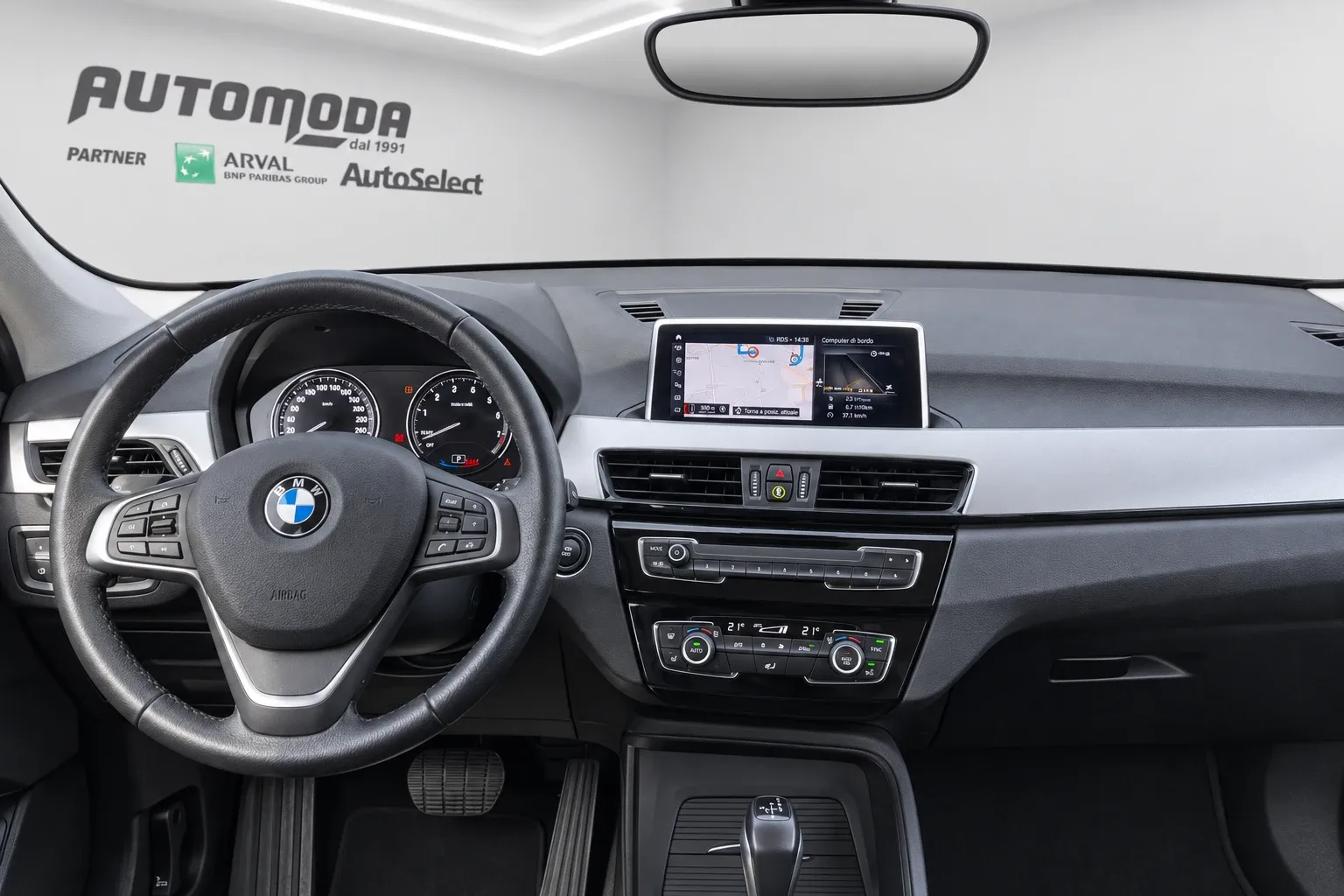 BMW X1 X Drive 25E Business Advantage automatico 2021 — foto 9