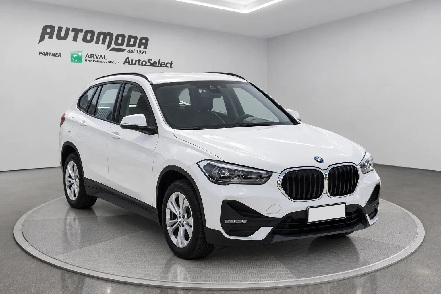 BMW X1 X Drive 25E Business Advantage automatico 2021 — foto 3
