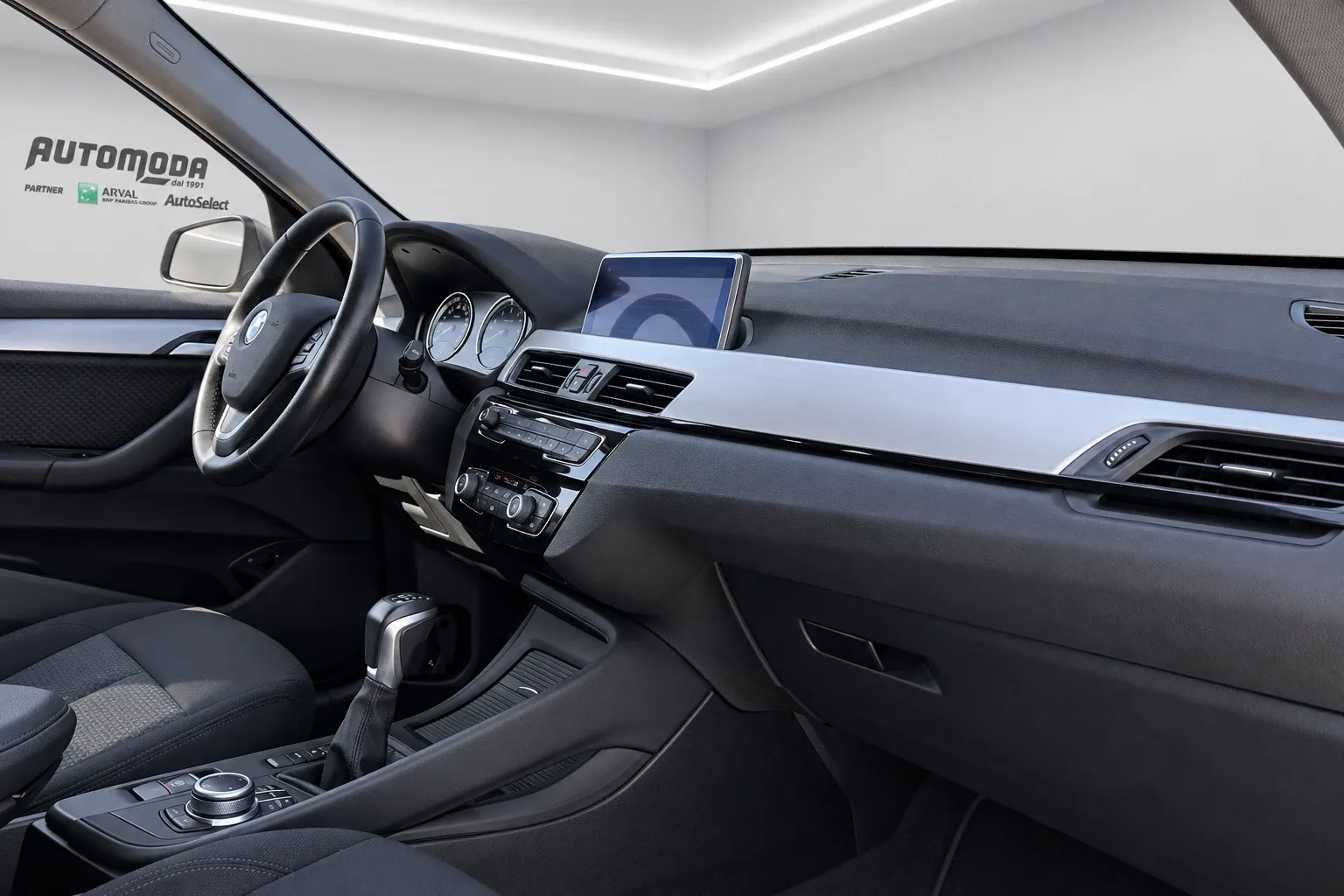BMW X1 X Drive 25E Business Advantage automatico 2021 — foto 7