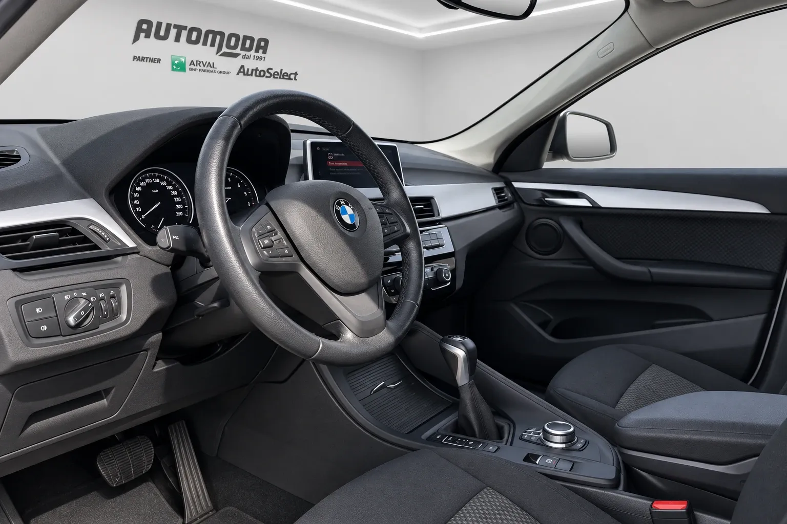 BMW X1 X Drive 25E Business Advantage automatico 2021 — foto 10