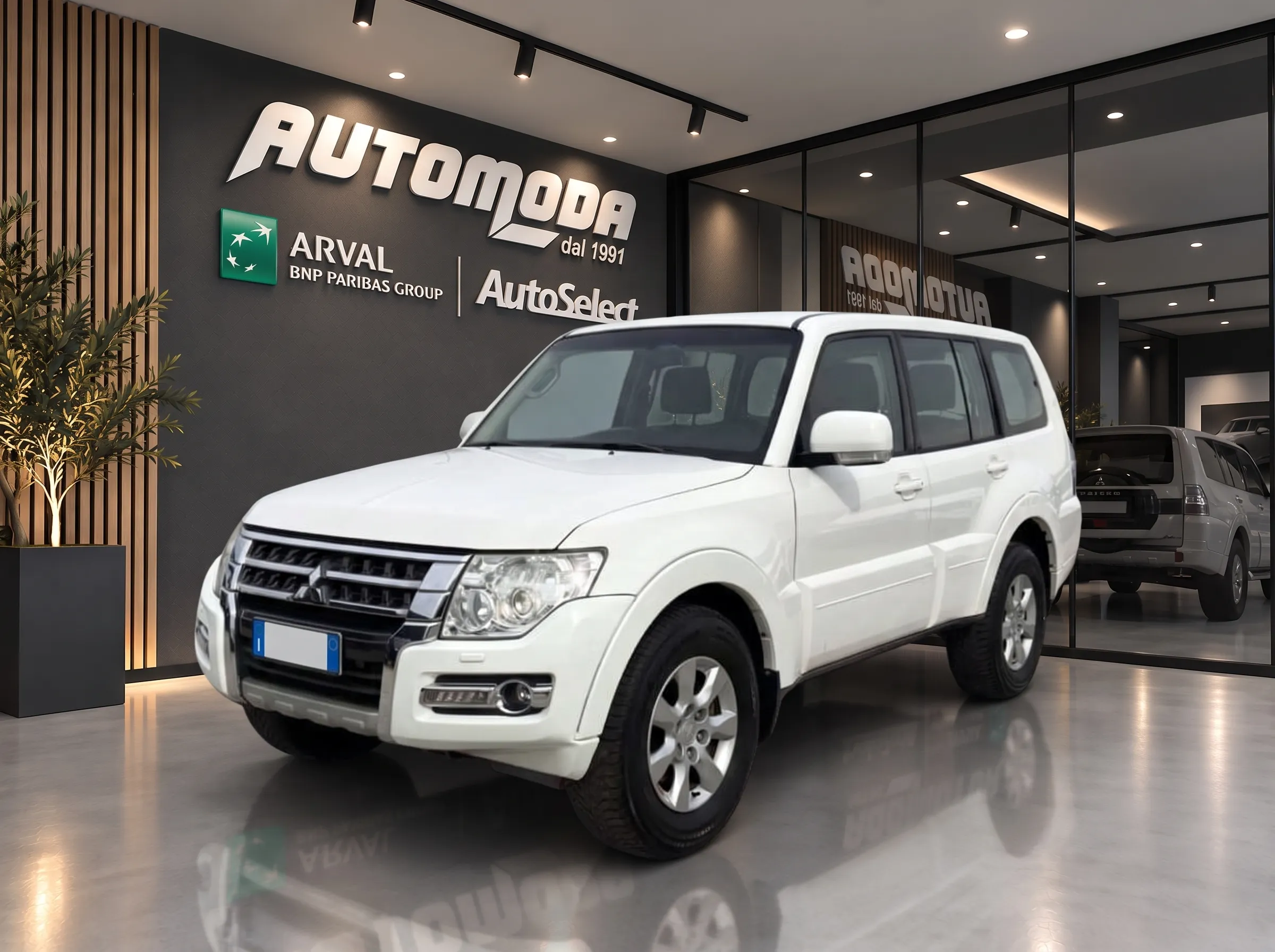 Mitsubishi Pajero 3.2 5p. 7 POSTI - GANCIO