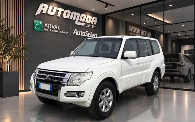 Mitsubishi Pajero 3.2 5p. 7 POSTI - GANCIO