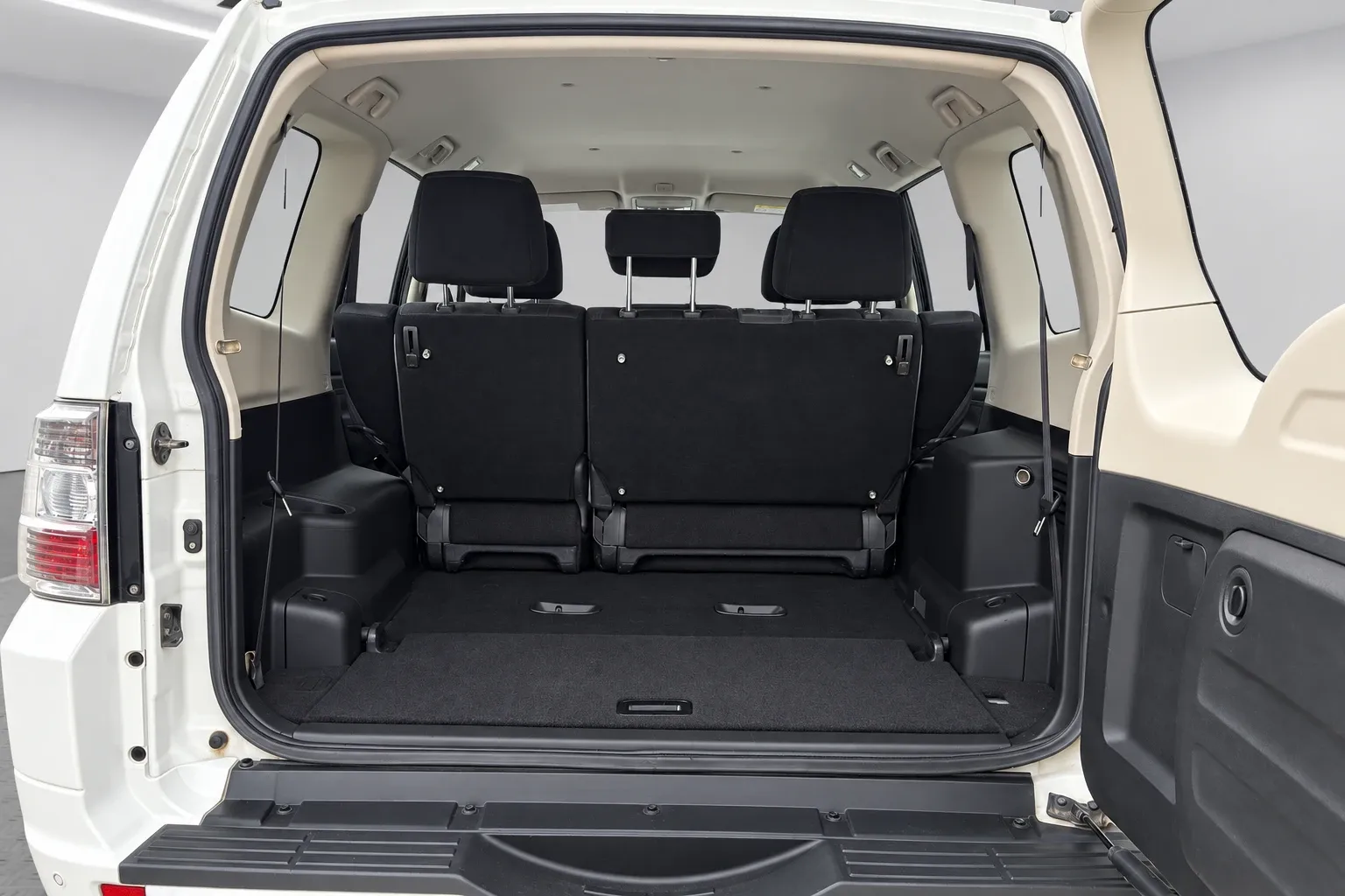 Mitsubishi Pajero 3.2 5p. 7 POSTI - GANCIO 2016 — foto 15