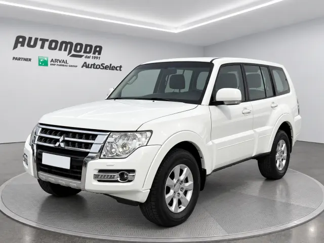 Mitsubishi Pajero 3.2 5p. 7 POSTI - GANCIO