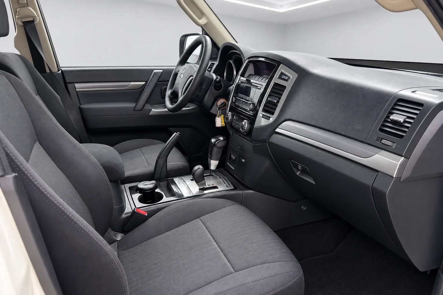 Mitsubishi Pajero 3.2 5p. 7 POSTI - GANCIO 2016 — foto 12