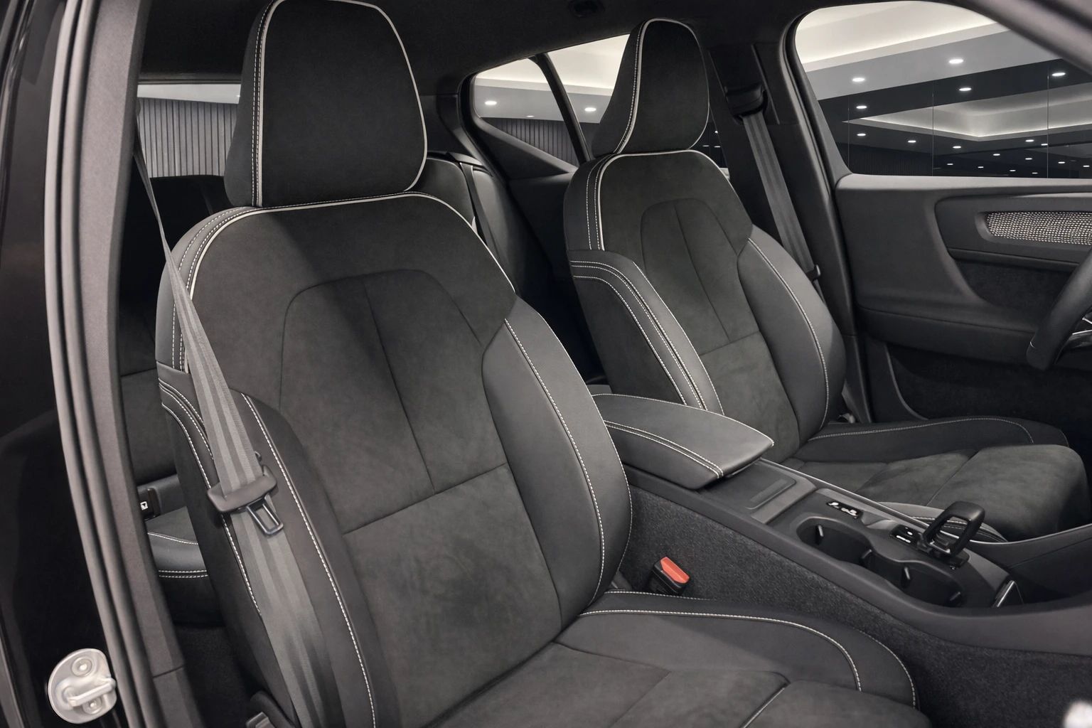 Volvo XC40 1.5 t2 Core auto 2023 — foto 10