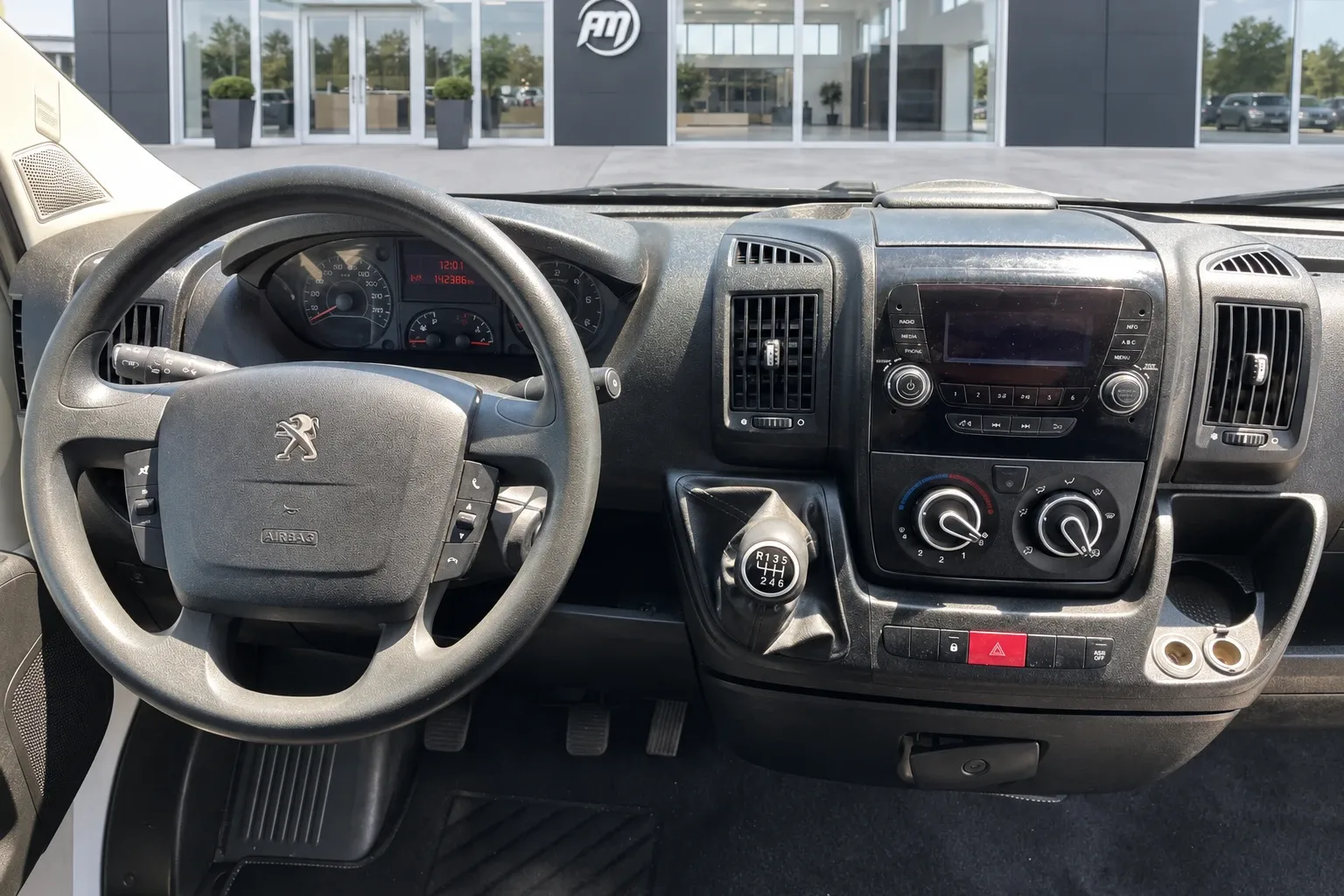 Peugeot Boxer 2.0BlueHDi 160CV BOX ALLUMINIO L4 2018 — foto 9
