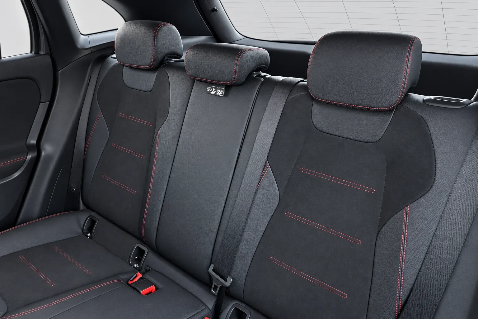 Mercedes GLA 200 d AMG Line Advanced Plus auto 2024 — foto 12