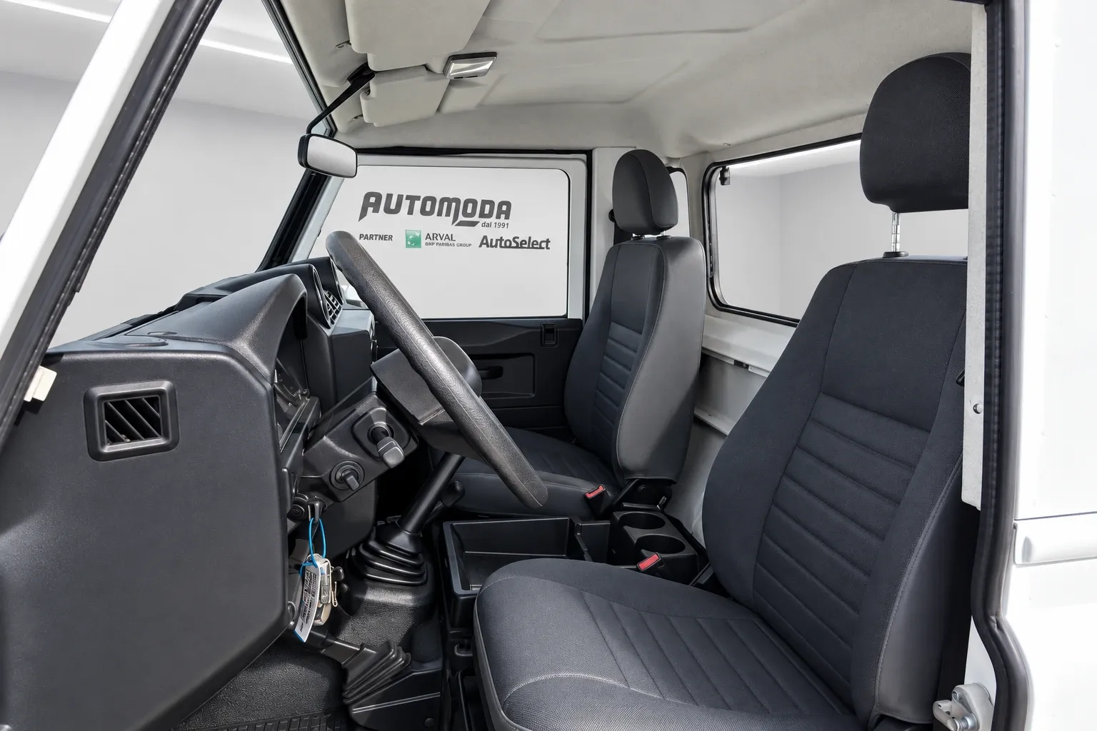 Land Rover Defender 2.2 TD4 110 PICK-UP 2012 — foto 13