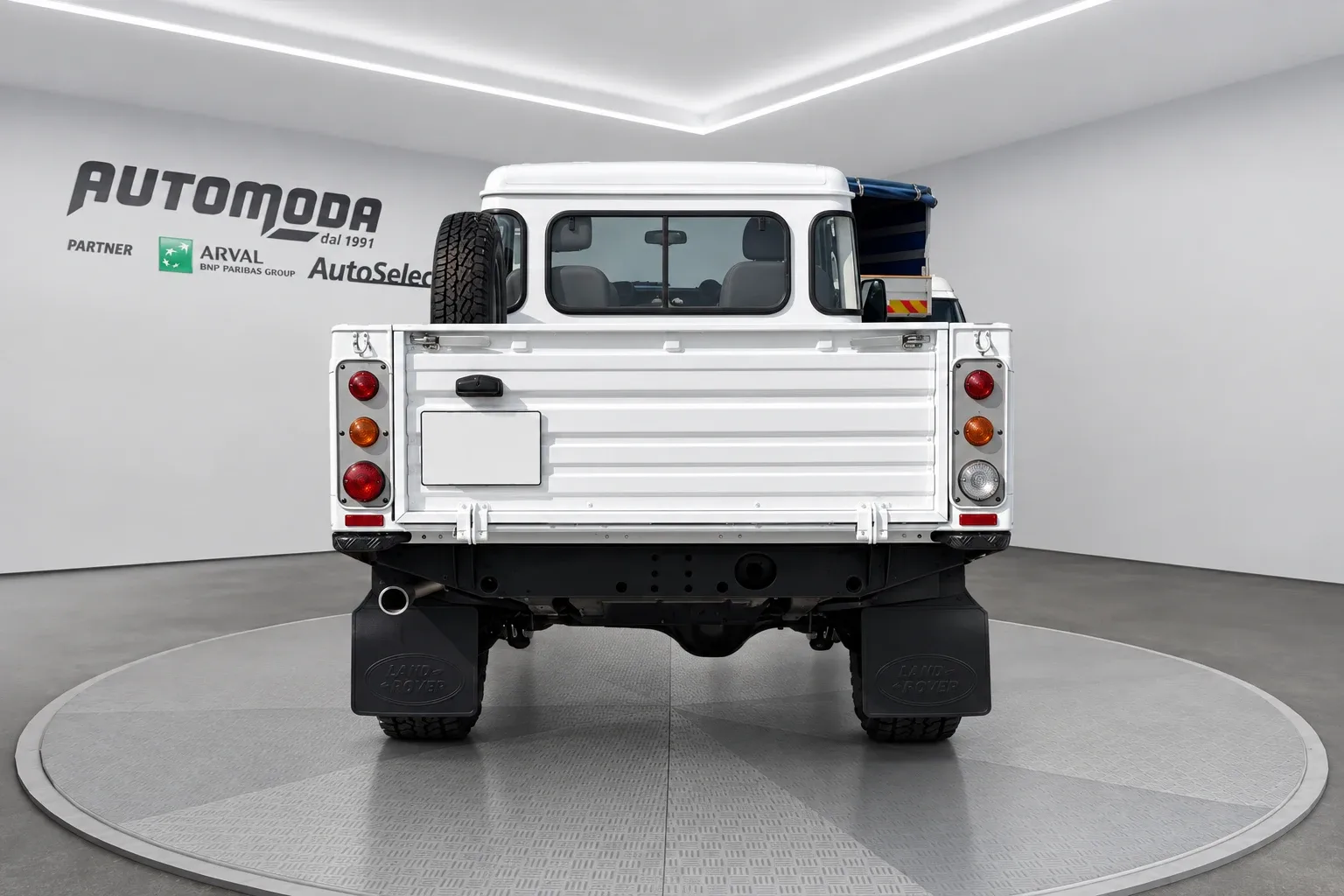 Land Rover Defender 2.2 TD4 110 PICK-UP 2012 — foto 5