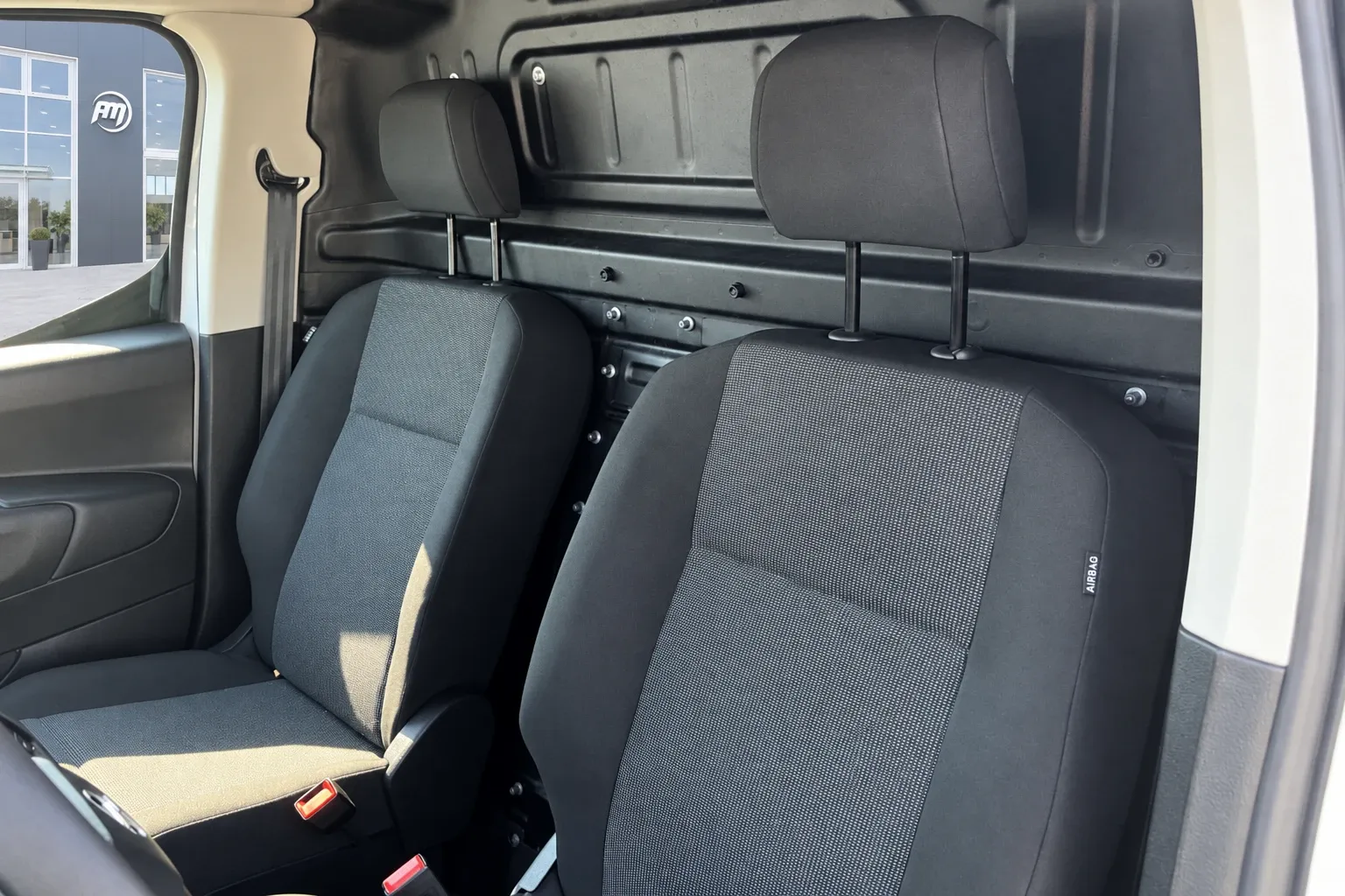 Opel Combo 1.5 130CV DIESEL ALLESTITO 2025 — foto 8
