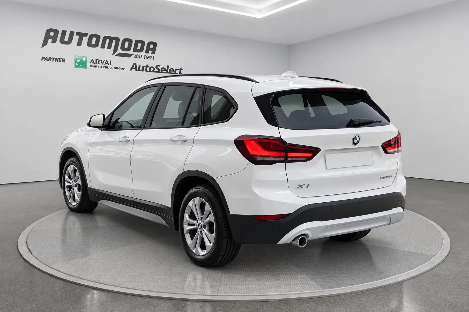 BMW X1 xdrive25e Business Advantage auto 2022 — foto 6