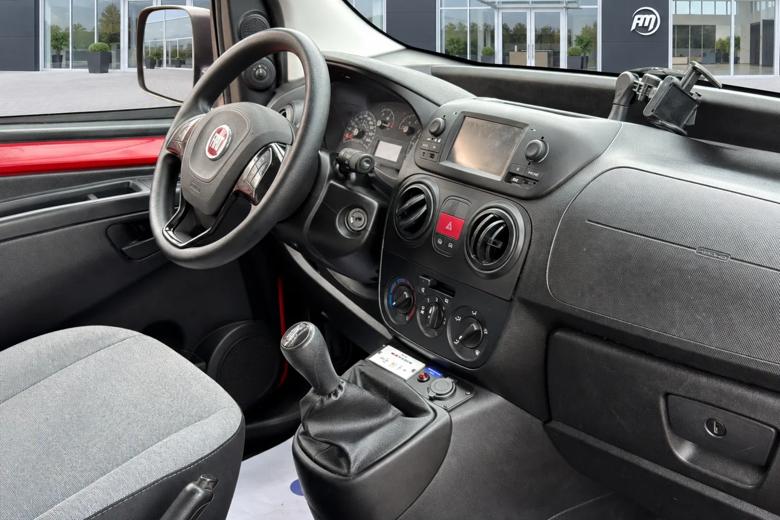Fiat Fiorino 1.3 MJT Adventure 2017 — foto 9