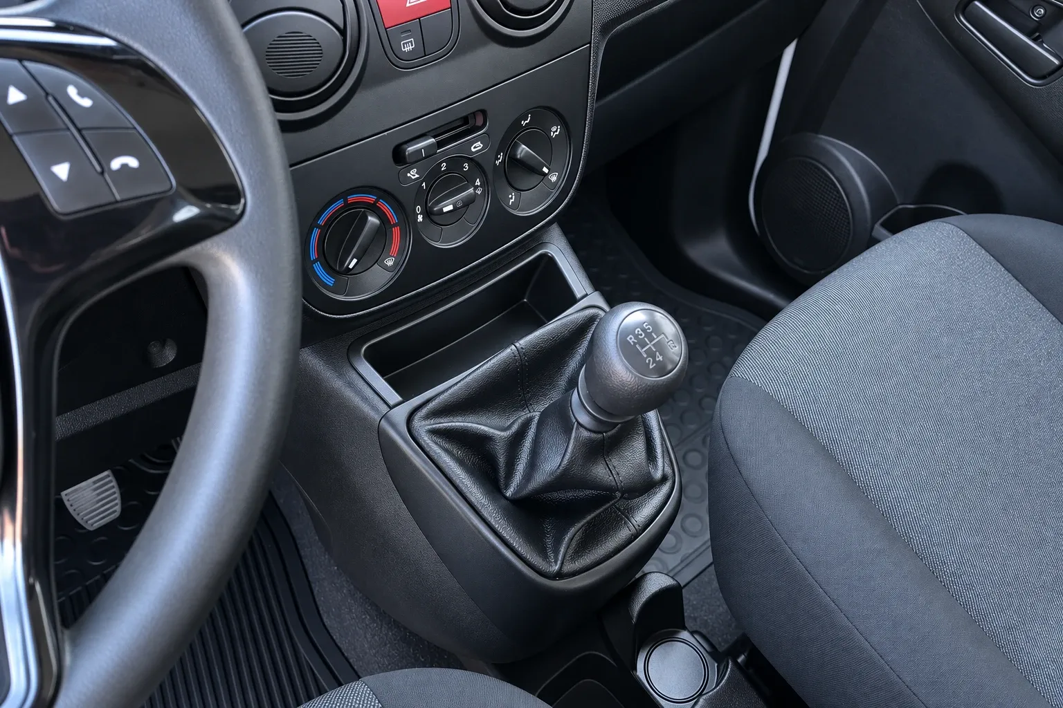 Fiat Qubo 1.4 8V 77CV Easy Natural Power Metano 2018 — foto 8