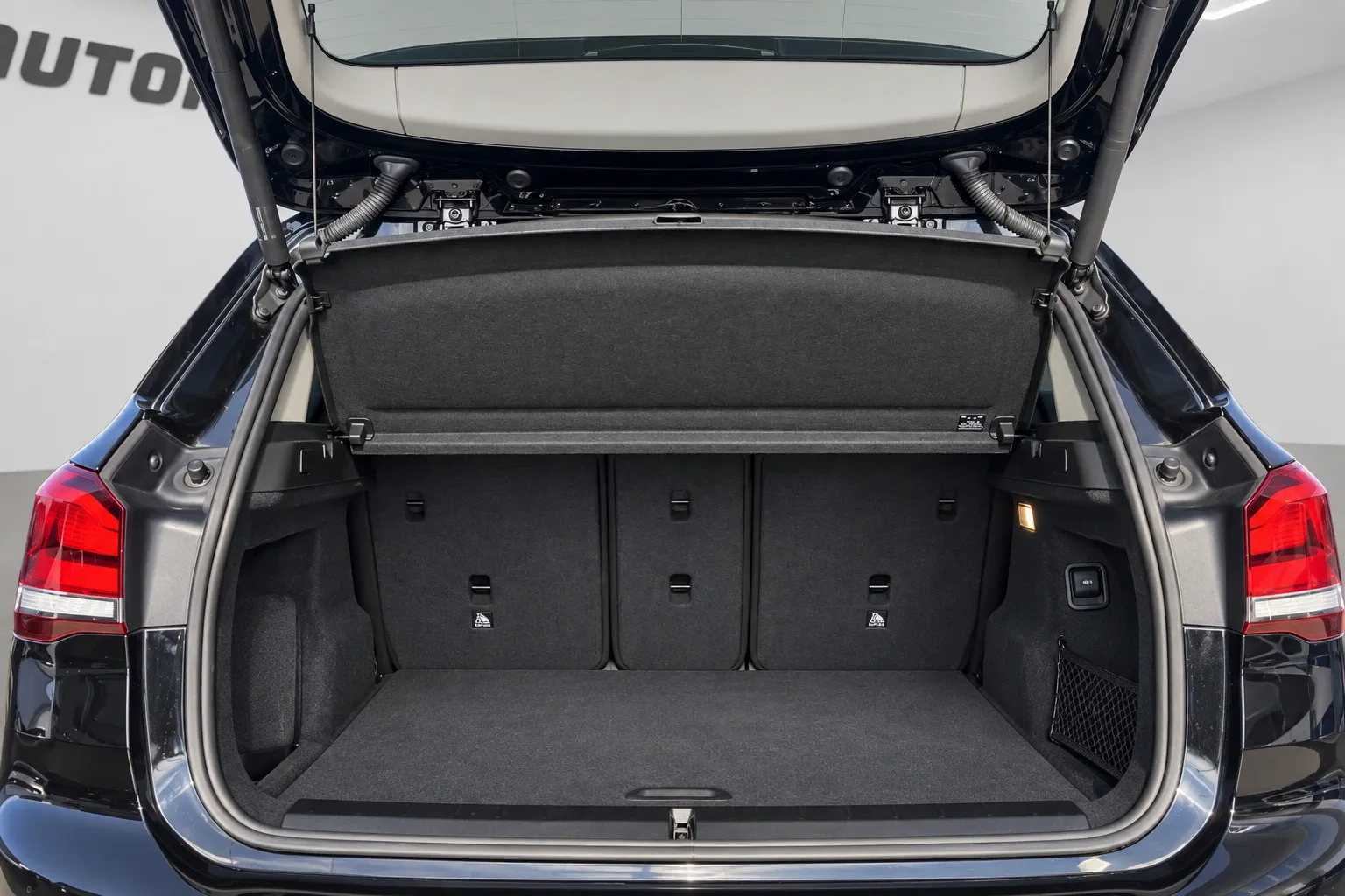 BMW X1 xDrive25e Advantage Auto 2022 — foto 15