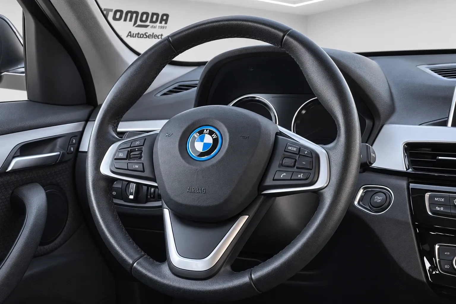 BMW X1 xDrive25e Advantage Auto 2022 — foto 10