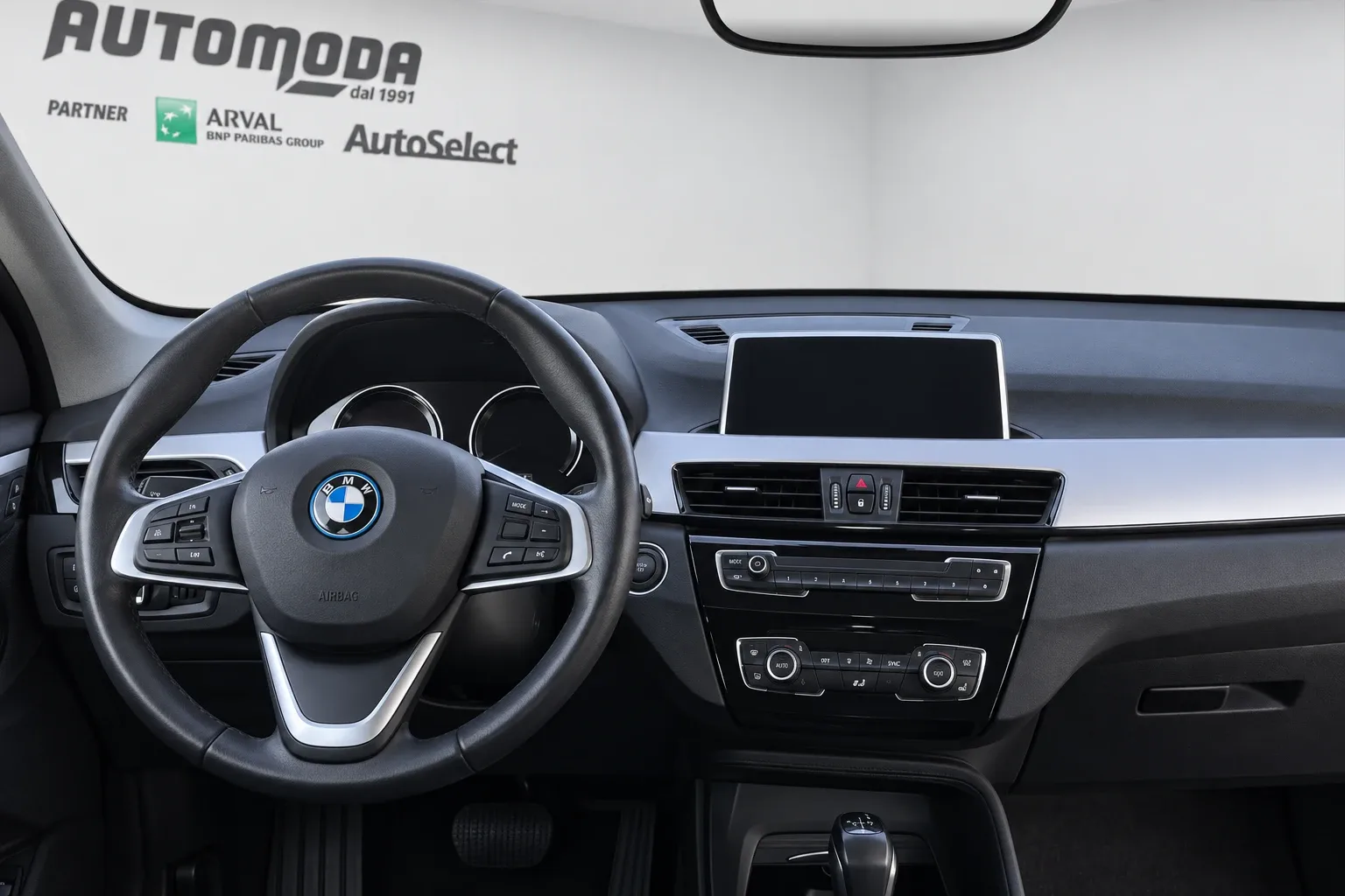 BMW X1 xDrive25e Advantage Auto 2022 — foto 9