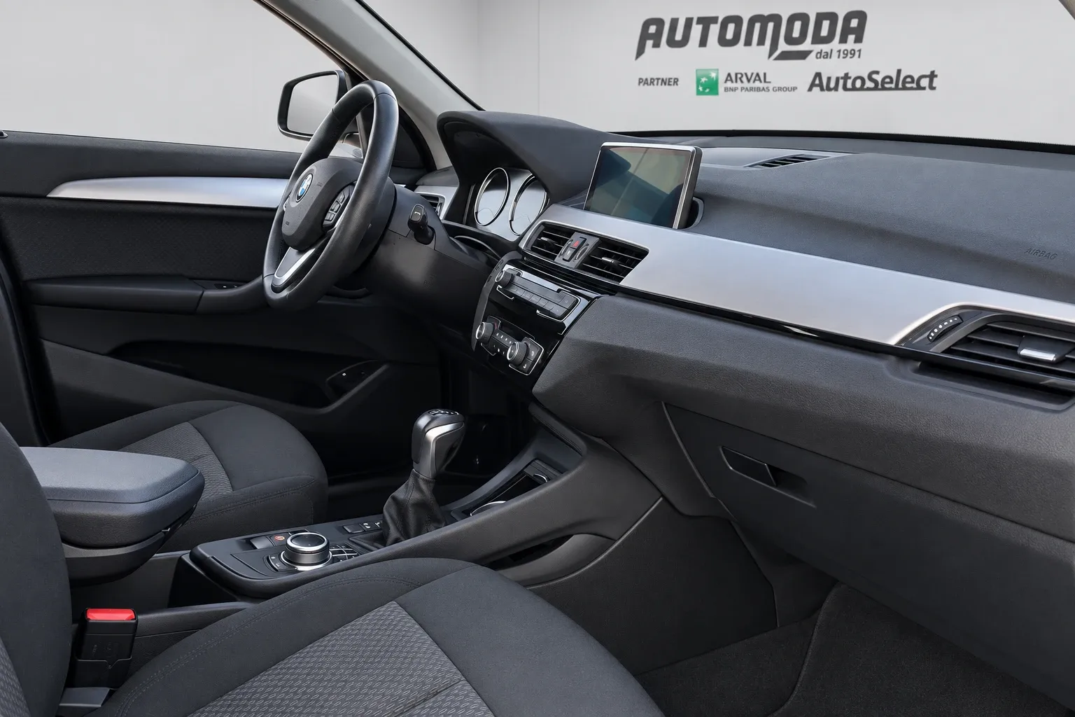 BMW X1 xDrive25e Advantage Auto 2022 — foto 7