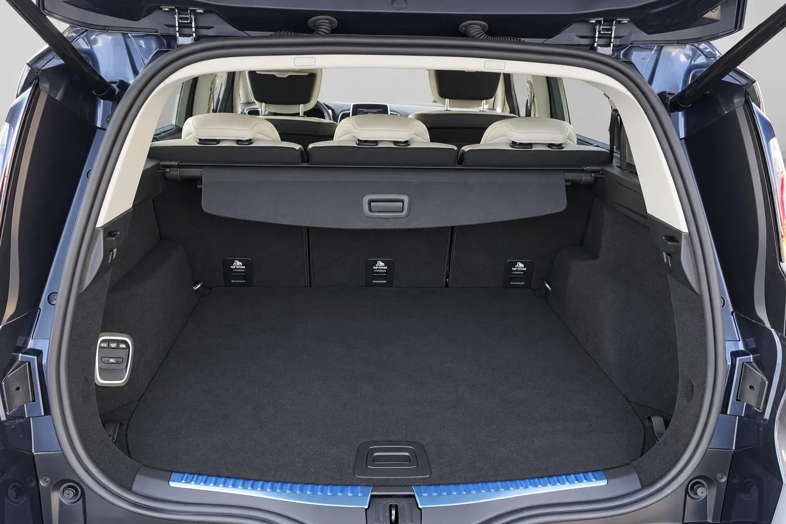 Renault Espace 2.0 TDCI 190 CV BLUE INITIALE PARIS EDC KM0 2023 — foto 16