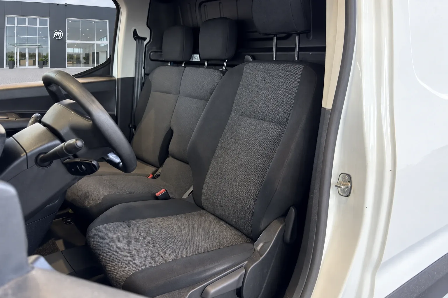 Peugeot Partner L1 100cv Allestito 3 posti 2021 — foto 8