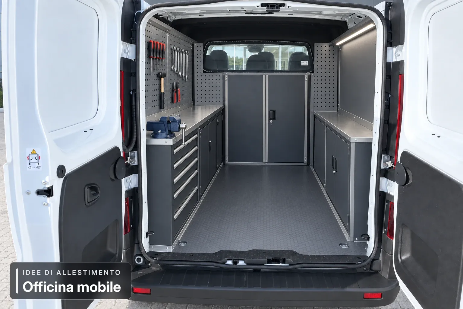 Renault Trafic 6 posti L1 H1 dCi 150 Start 2024 — foto 16