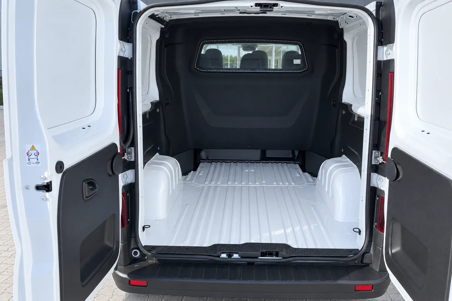 Renault Trafic 6 posti L1 H1 dCi 150 Start 2024 — foto 14