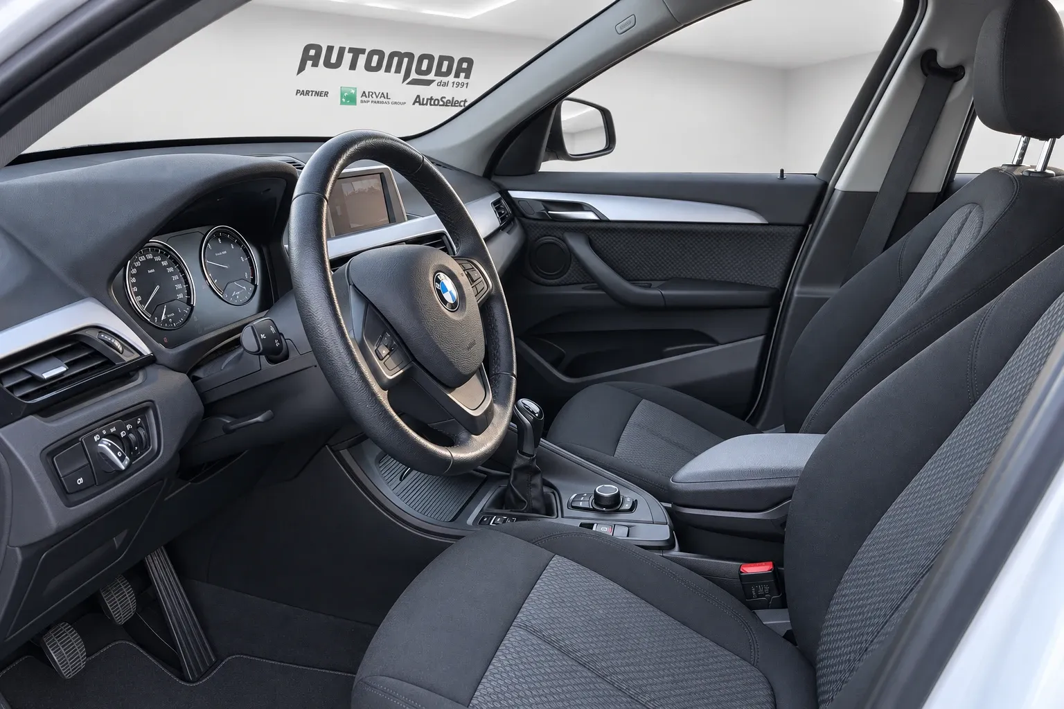 BMW X1 sdrive16d 2022 — foto 9