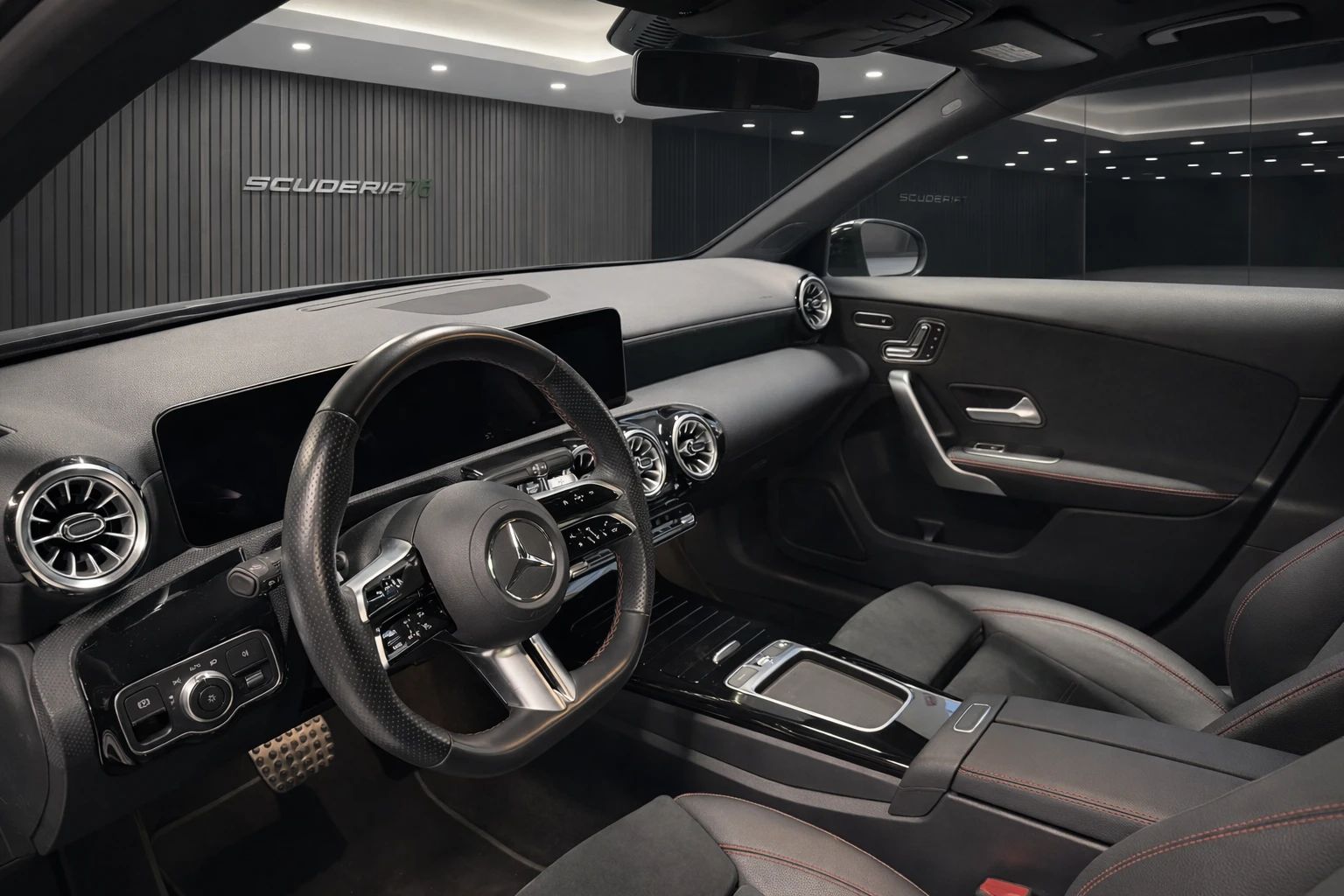 Mercedes A 250 e phev AMG Line Premium auto 2023 — foto 7