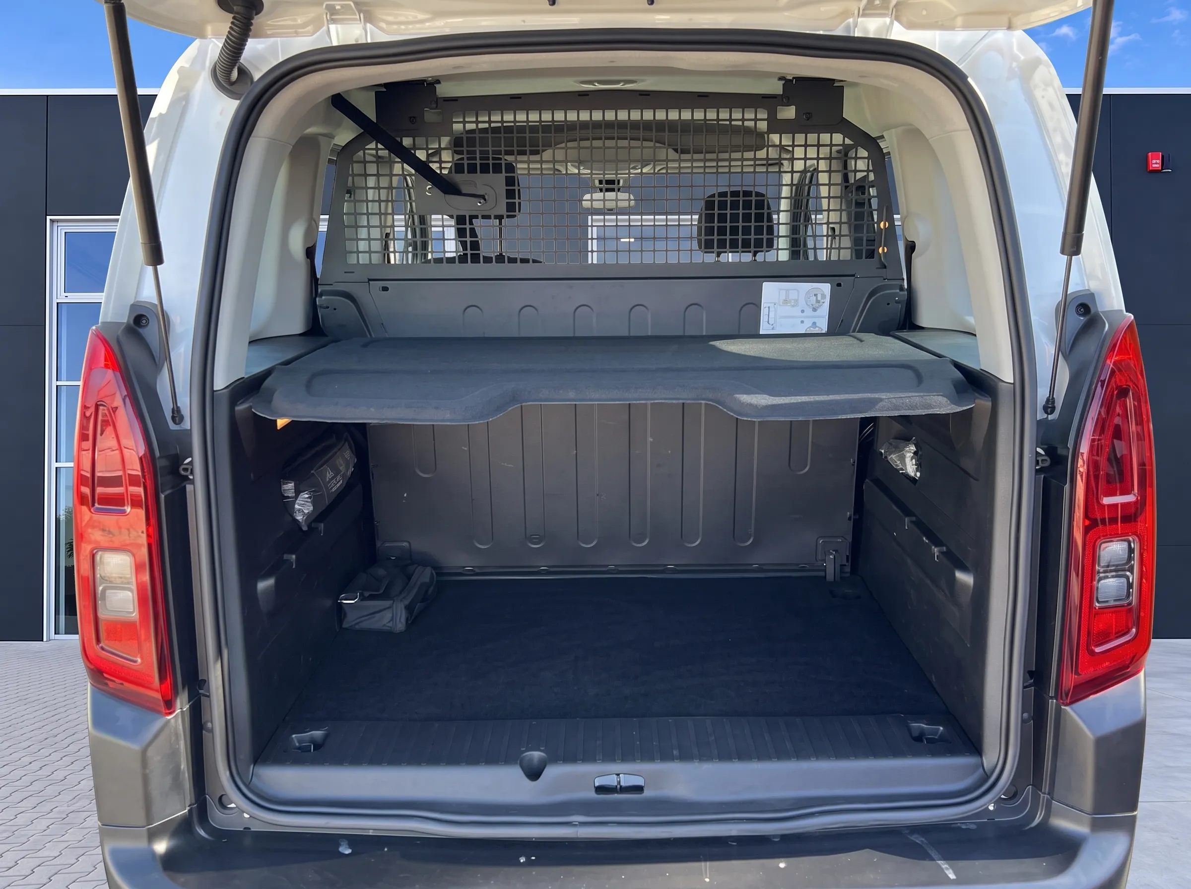 CITROEN Berlingo 1.5 100CV Autocarro N1 2022 — foto 15