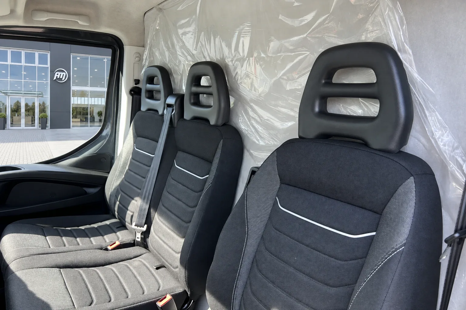 Iveco Daily 35C18H 4100 L4H3 ALLESTITO KM0 2026 — foto 15