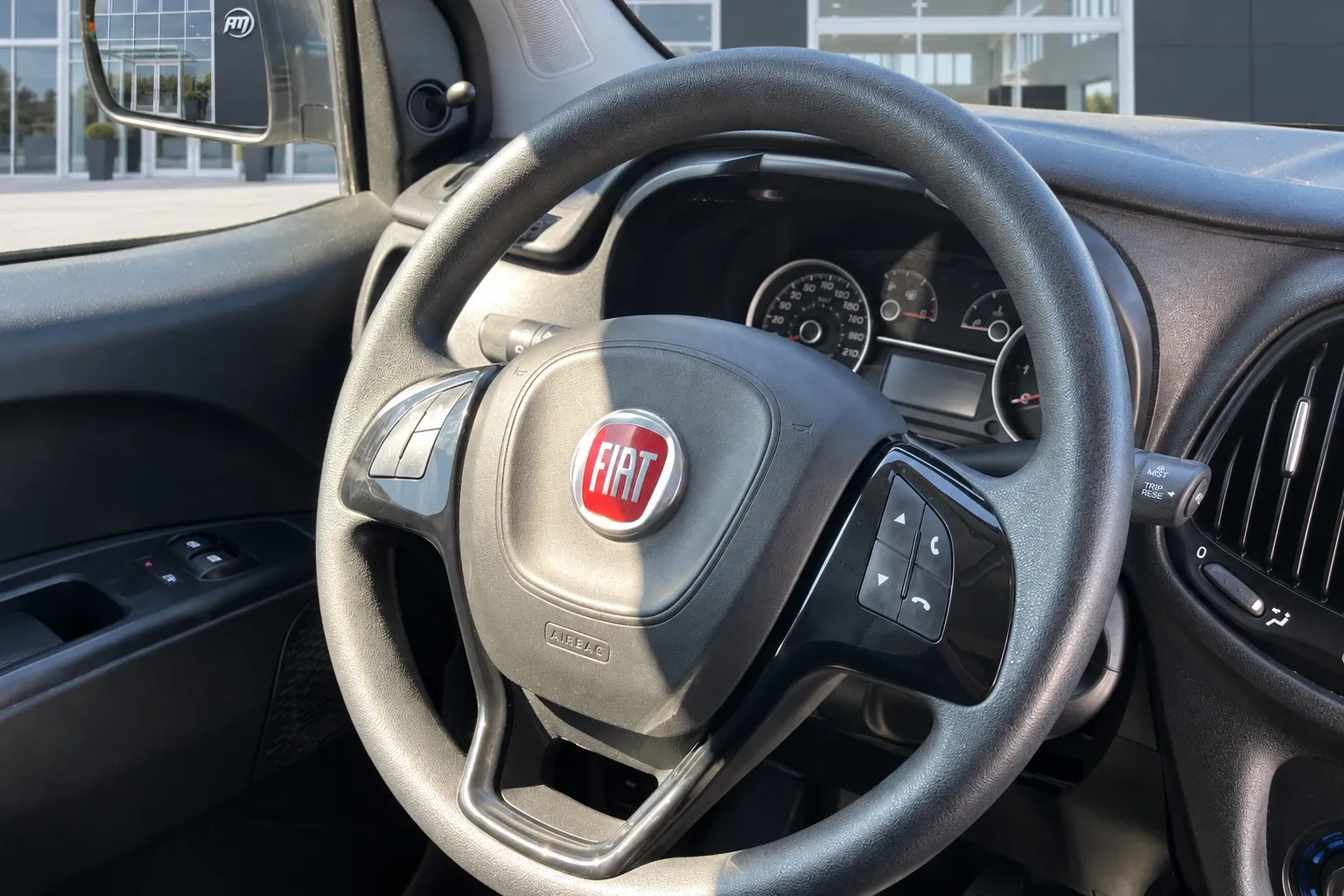 FIAT Doblo 1.6 MJT 105CV 2019 — foto 12