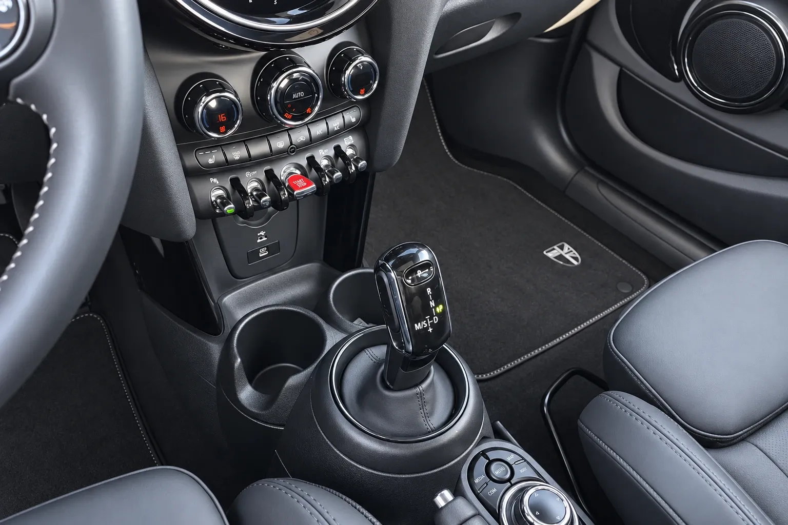 Mini Cooper 5P Yours AUTO KM ZERO 2023 — foto 12