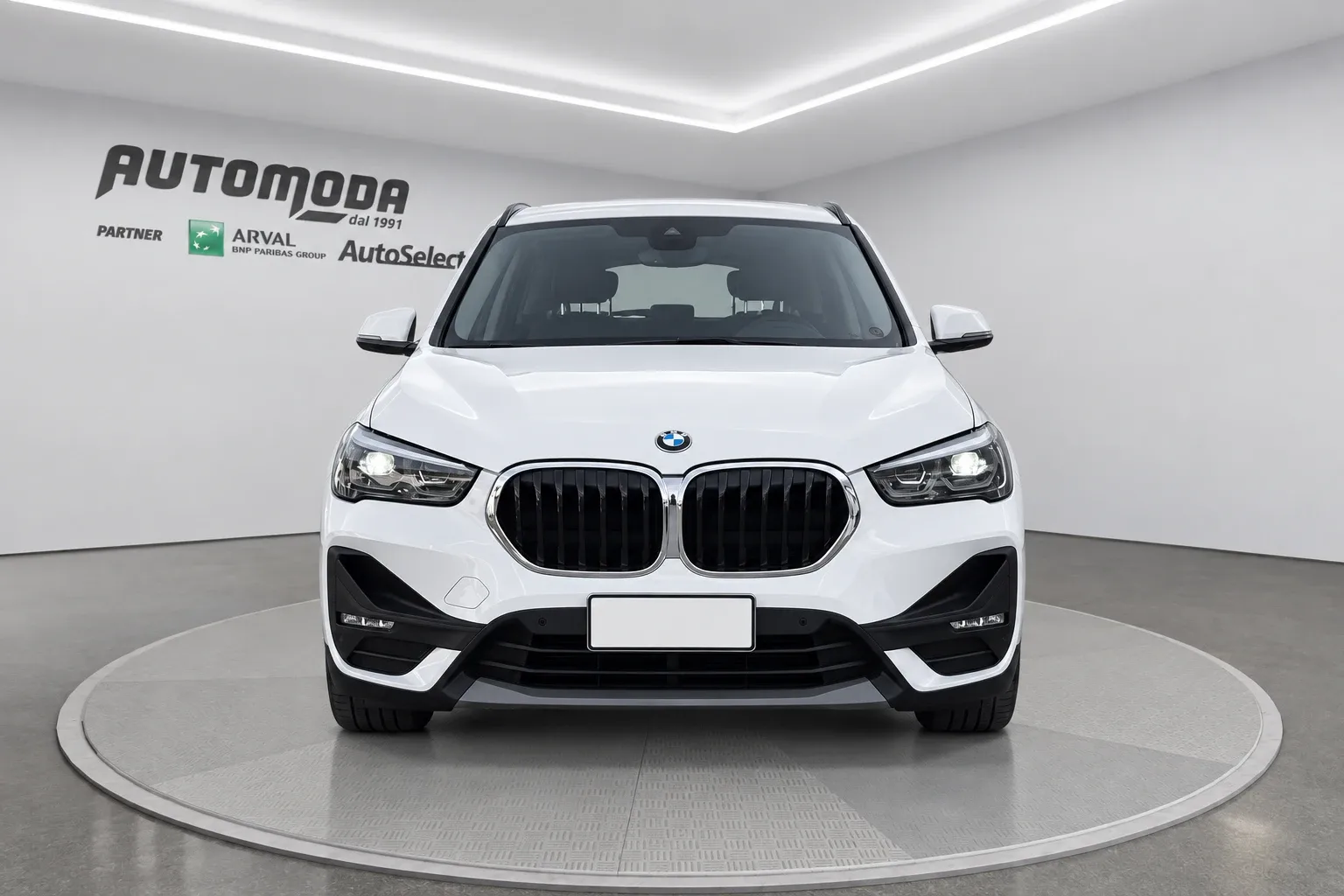 BMW X1 X Drive 25E Business Advantage automatico 2022 — foto 2
