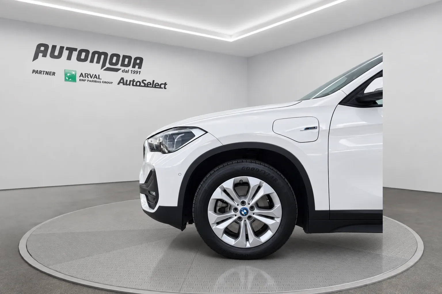 BMW X1 X Drive 25E Business Advantage automatico 2022 — foto 18