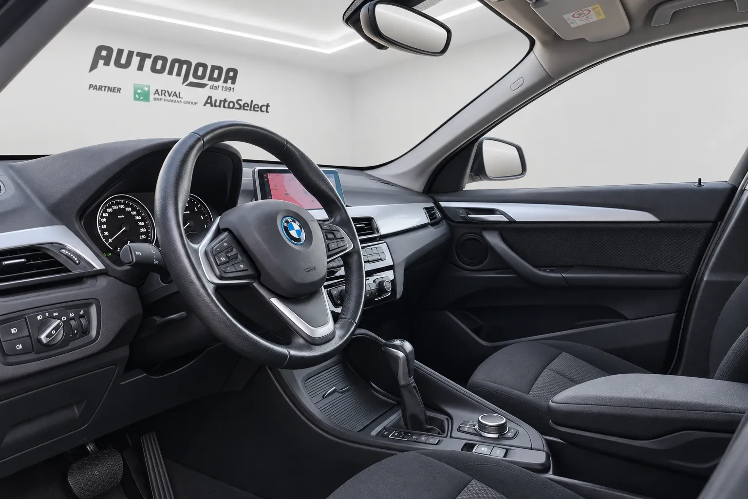 BMW X1 X Drive 25E Business Advantage automatico 2022 — foto 10