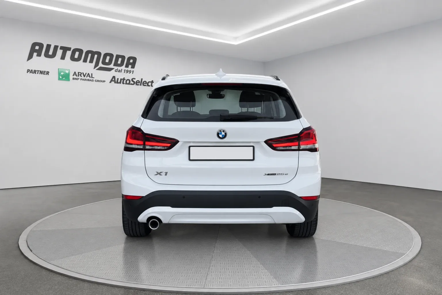 BMW X1 X Drive 25E Business Advantage automatico 2022 — foto 5