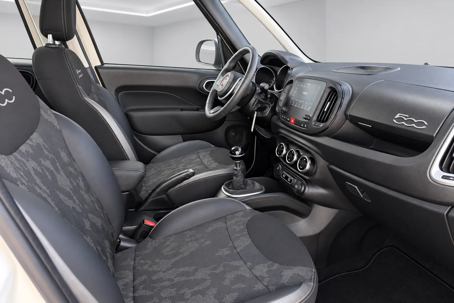 Fiat 500L 1.3MJT 95CV CROSS 2021 — foto 12