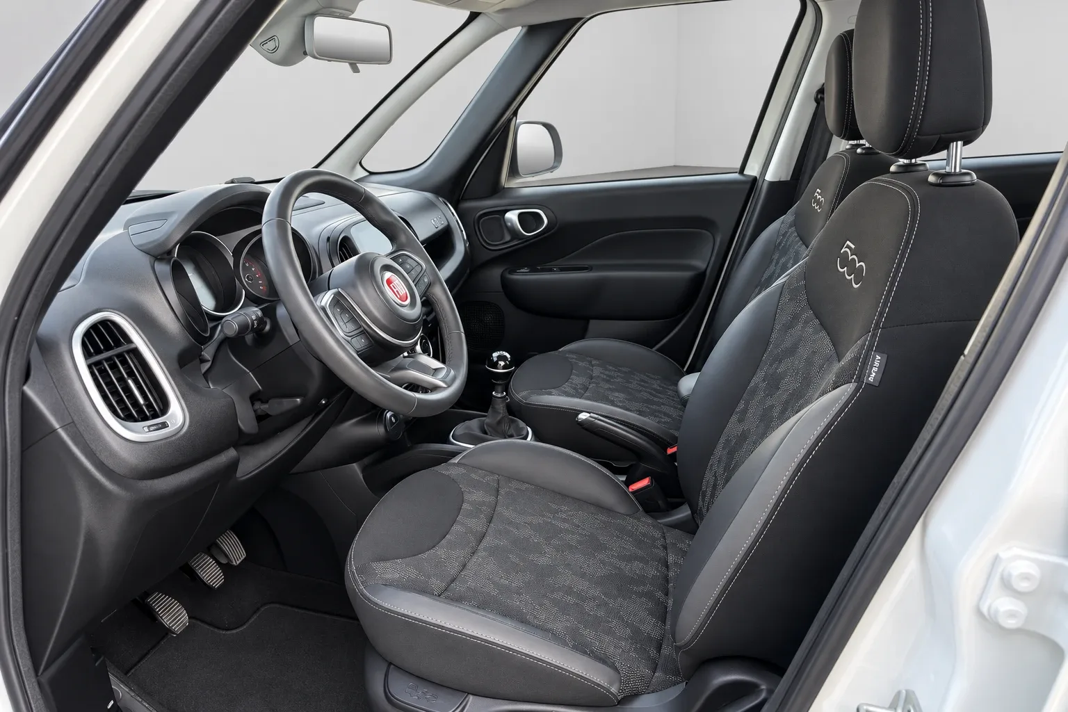 Fiat 500L 1.3MJT 95CV CROSS 2021 — foto 13