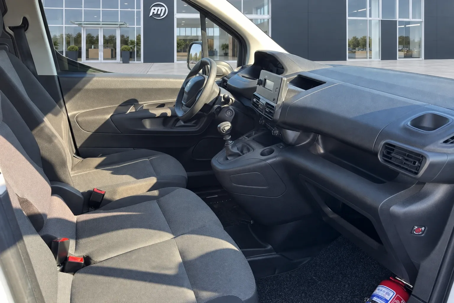 Peugeot Partner 100CV ALLESTITO 3 POSTI 2022 — foto 9