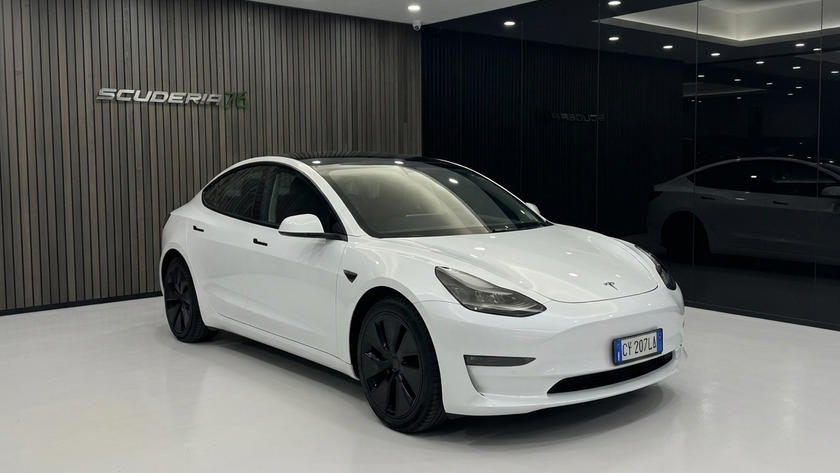 Tesla Model 3 Standard rwd Plus 2024